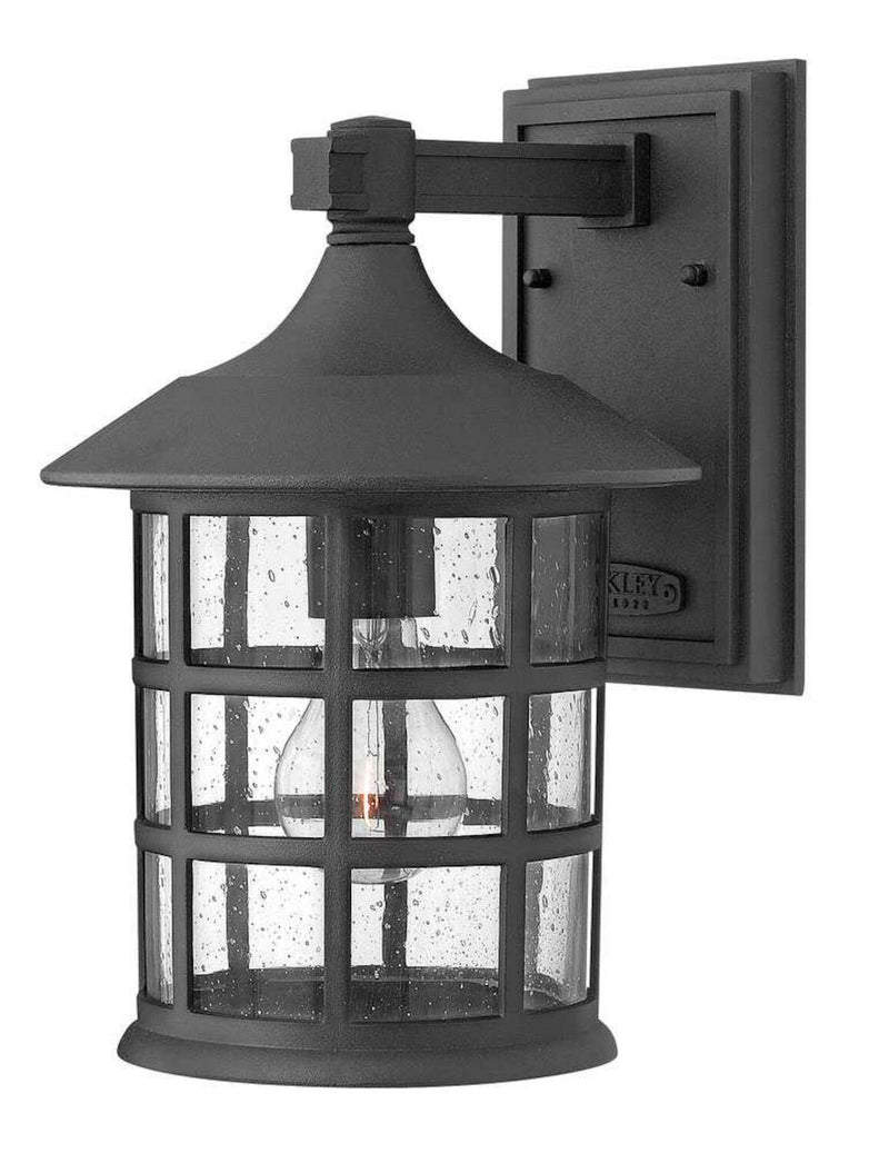 FREEPORT MEDIUM WALL MOUNT LANTERN